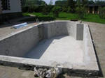 Строительство бетонного бассейна во дворе