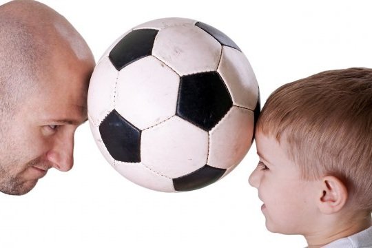 Футбол влияет на мозг и вред футбола!