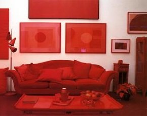 Красный цвет в интерьере квартиры