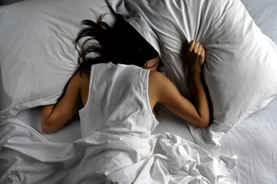 Бессонница измучила – как преодолеть отсутствие сна? 