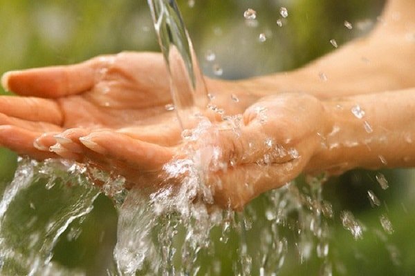Как избавиться от негативной энергии и смыть ее водой 
