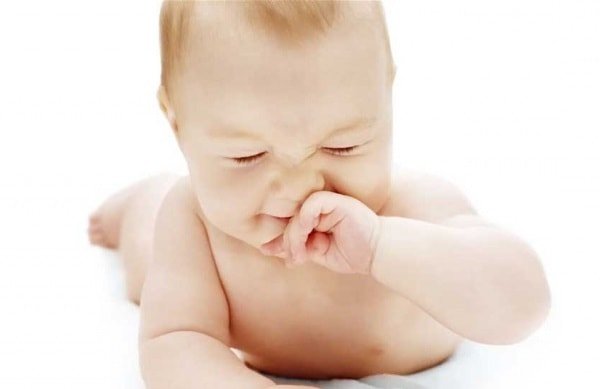 Как ухаживать за ушками и носом ребенка? 